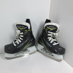 CCM Tacks 2092 Youth Size 11J Black Ice Hockey Skates Excellent condition !!